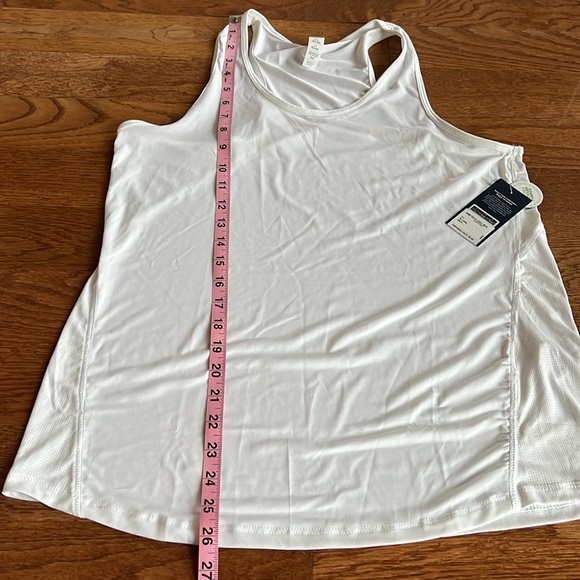 NWT Marika white lightweight athletic workout tank top - Picture 7 of 8